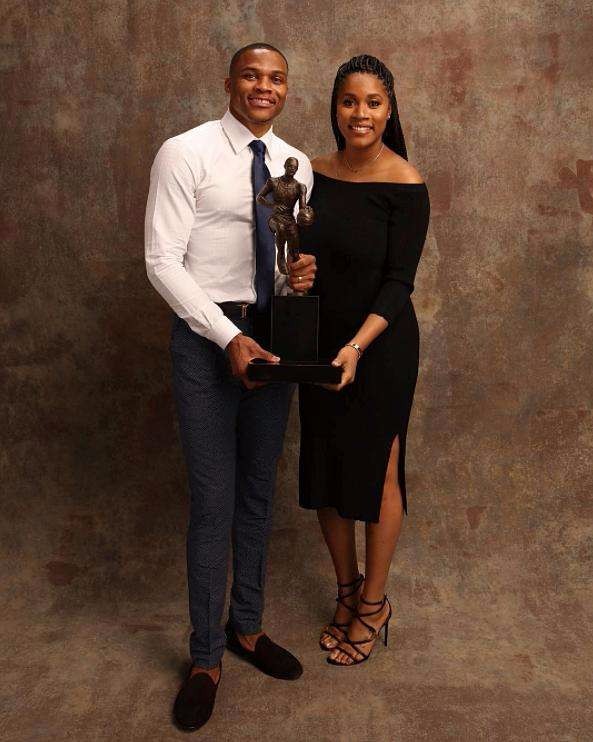 主帅赛后直言表现不达标（主教练赛后坦言球队发挥未达预期）