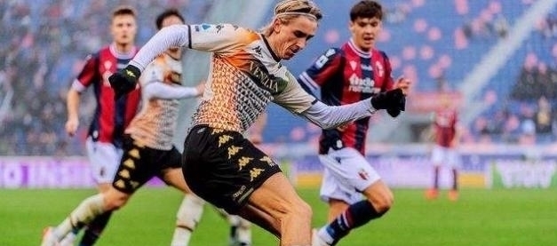 罗马诺：曼联新援奥罗斯科将在未来几天抵达英国完成转会流程（罗马诺：奥罗斯科将于近日抵英，完成加盟曼联手续）