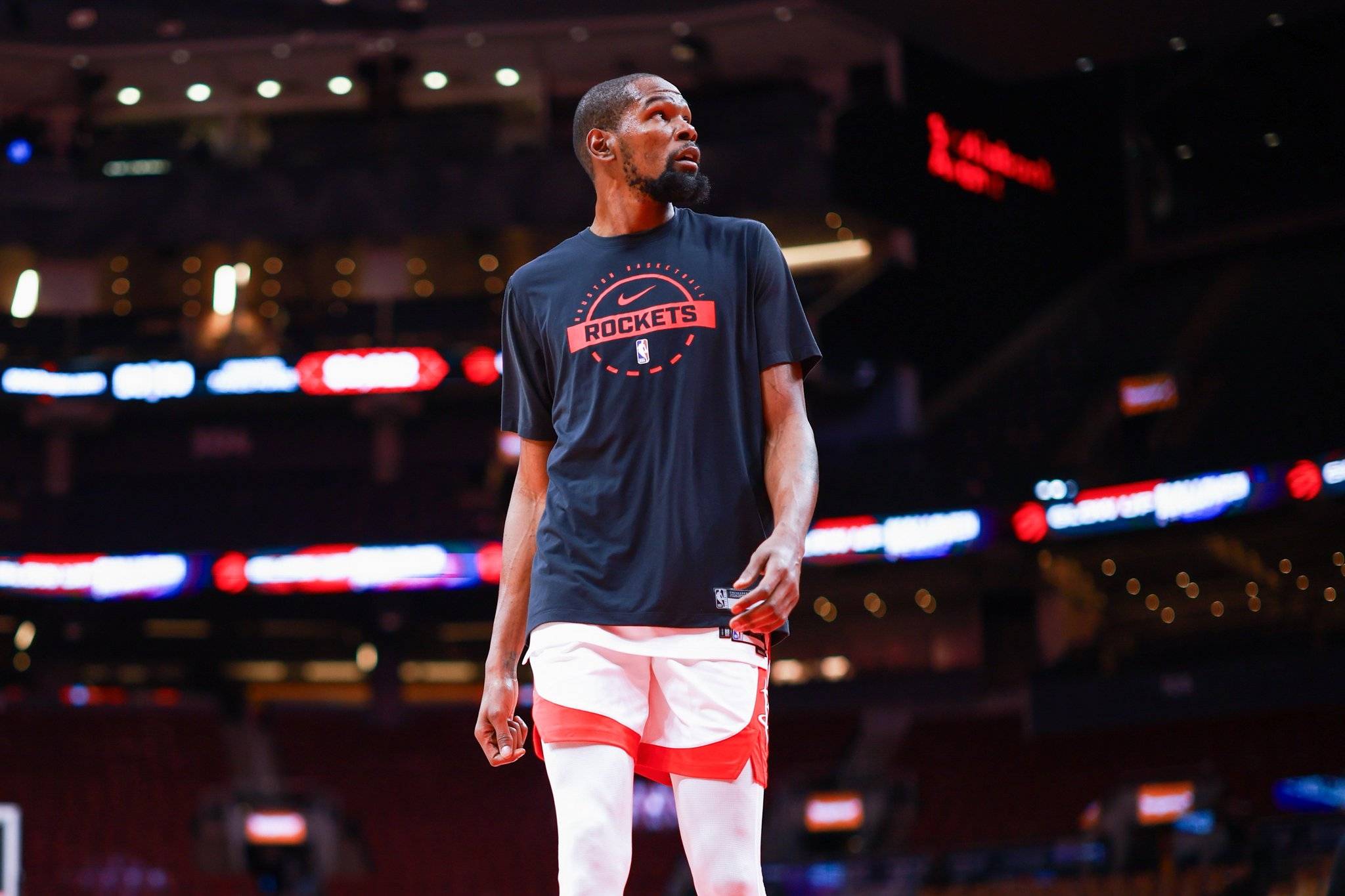 东体：蒯纪闻的伤势情况目前来看不至于像外界传得那么严重（东体：蒯纪闻伤情暂未如外界传言般严重）