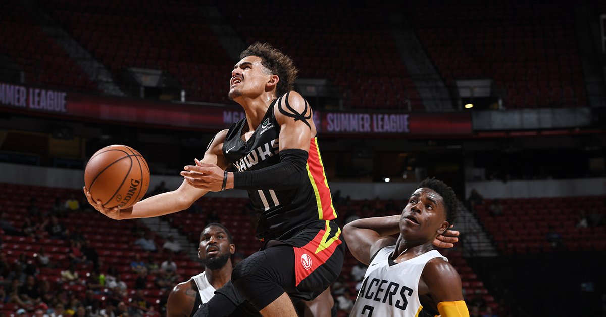 阿劳霍在家中举办了一次球队聚餐，佩德里、加维等人现身（阿劳霍家中组织球队聚餐，佩德里、加维等到场）