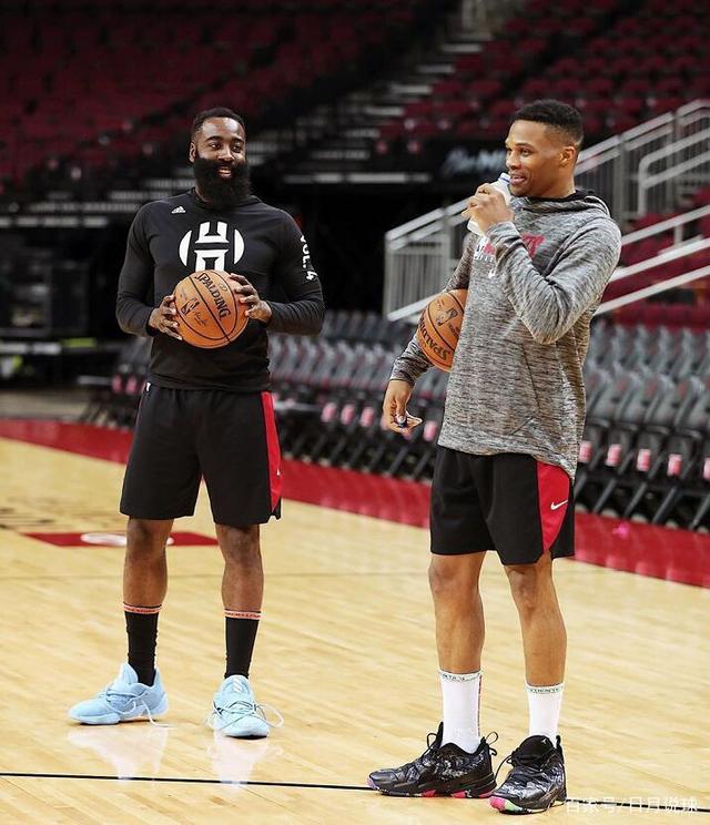 女子篮球联赛赛季最佳球员候选（女篮联赛本赛季最佳球员提名名单）